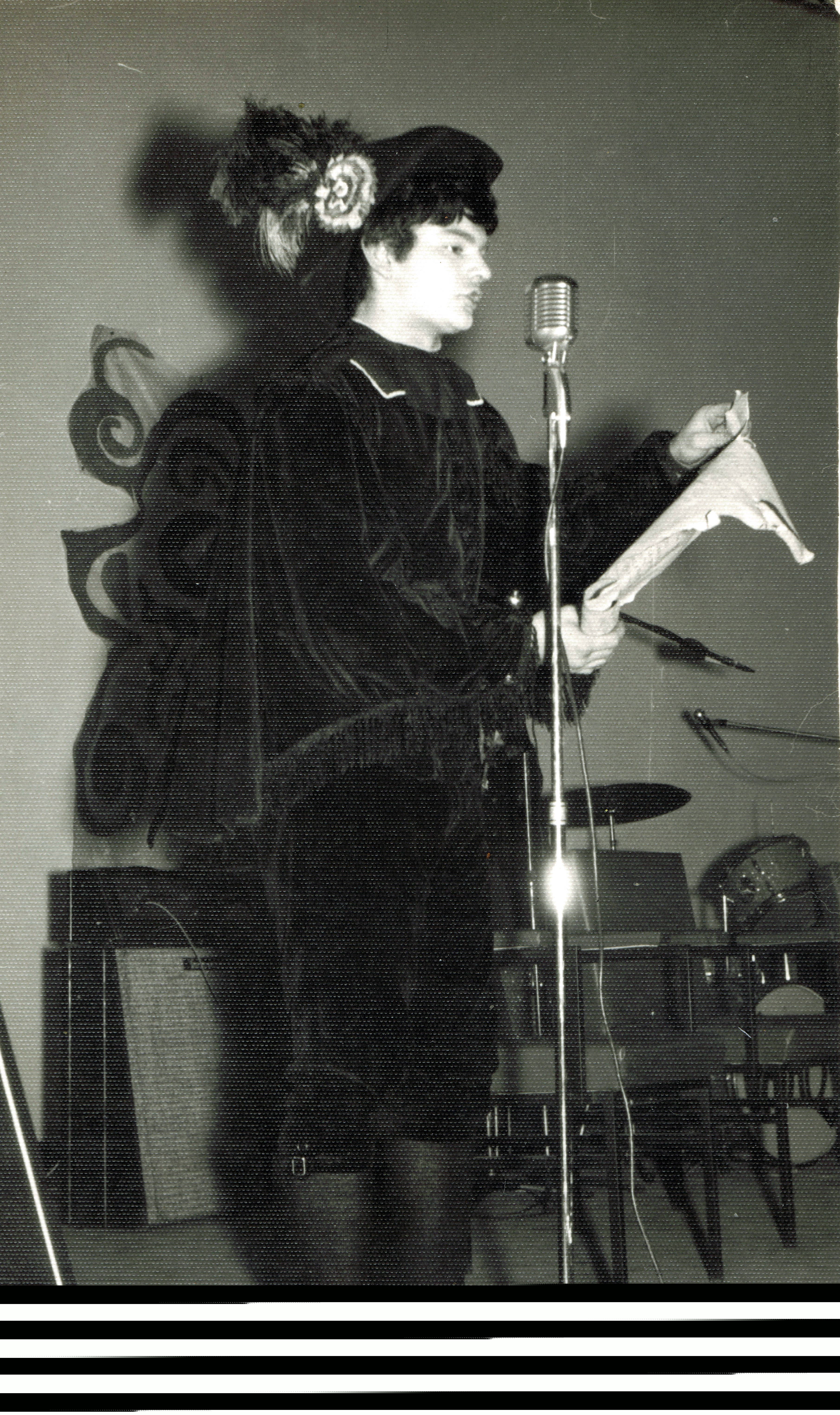 Ampliar: Pregoeiro no Colexio Menor  de Ourense- Instituto 1967